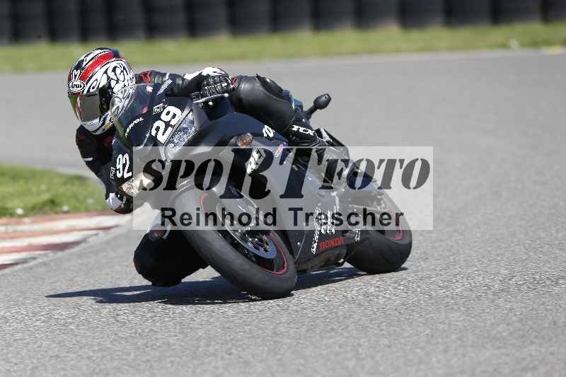 /Archiv-2025/42 07.08.2025 Peter Studer Girls Day ADR/Gruppe orange/92